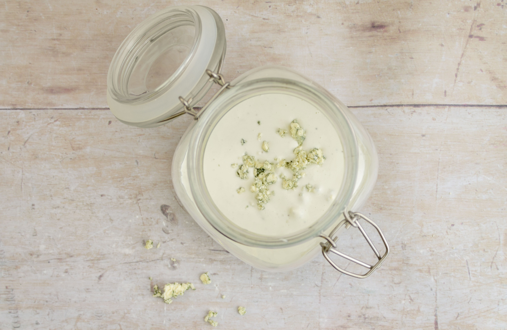 Keto Blue Cheese Dressing - Easy keto recipe with 1.8g net carbs. Perfect for beginners on ketogenic diet.