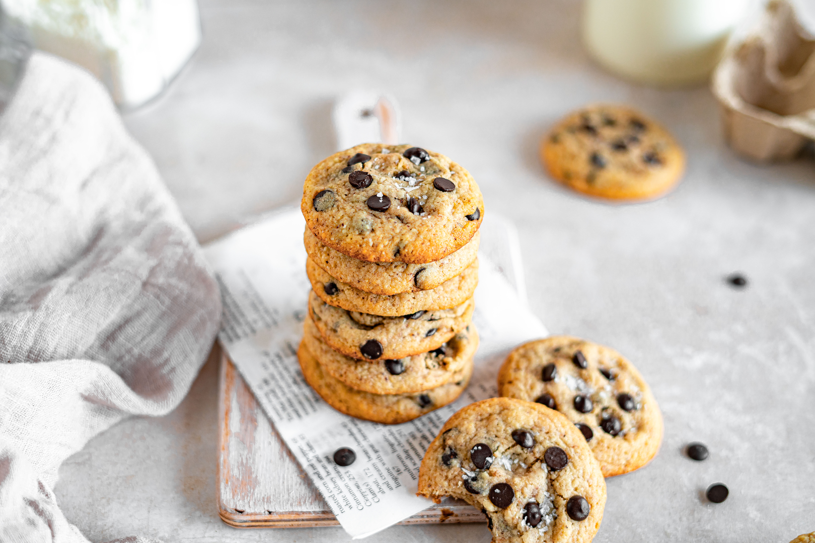 Keto Chocolate Chip Cookies - Keto desserts recipe with 2g net carbs. Low carb ketogenic desserts meal.