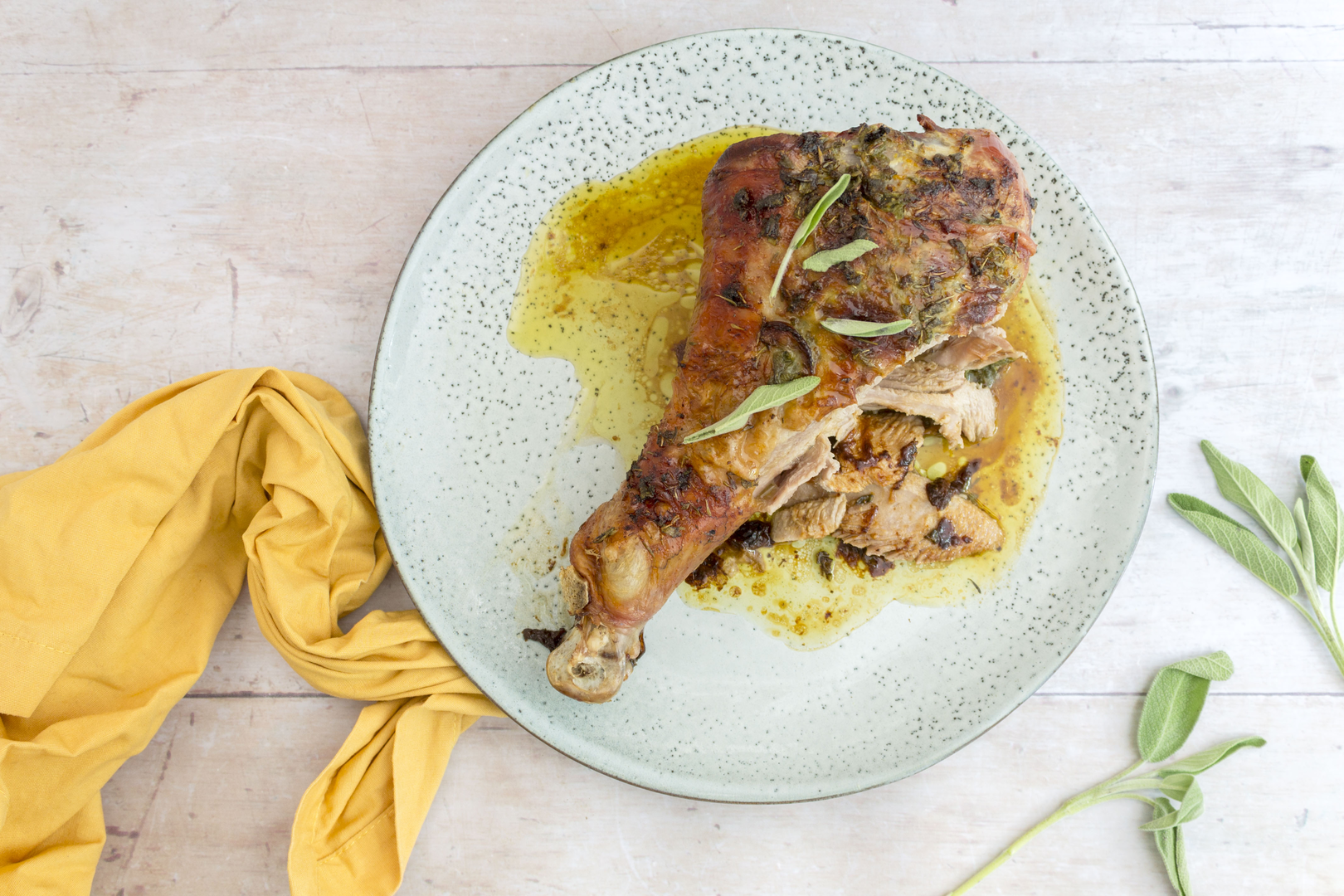 Keto Turkey Leg Recipe | Easy Dinner | 6.6g Net Carbs - Keto dinner recipe with 6.6g net carbs. Low carb ketogenic dinner meal.