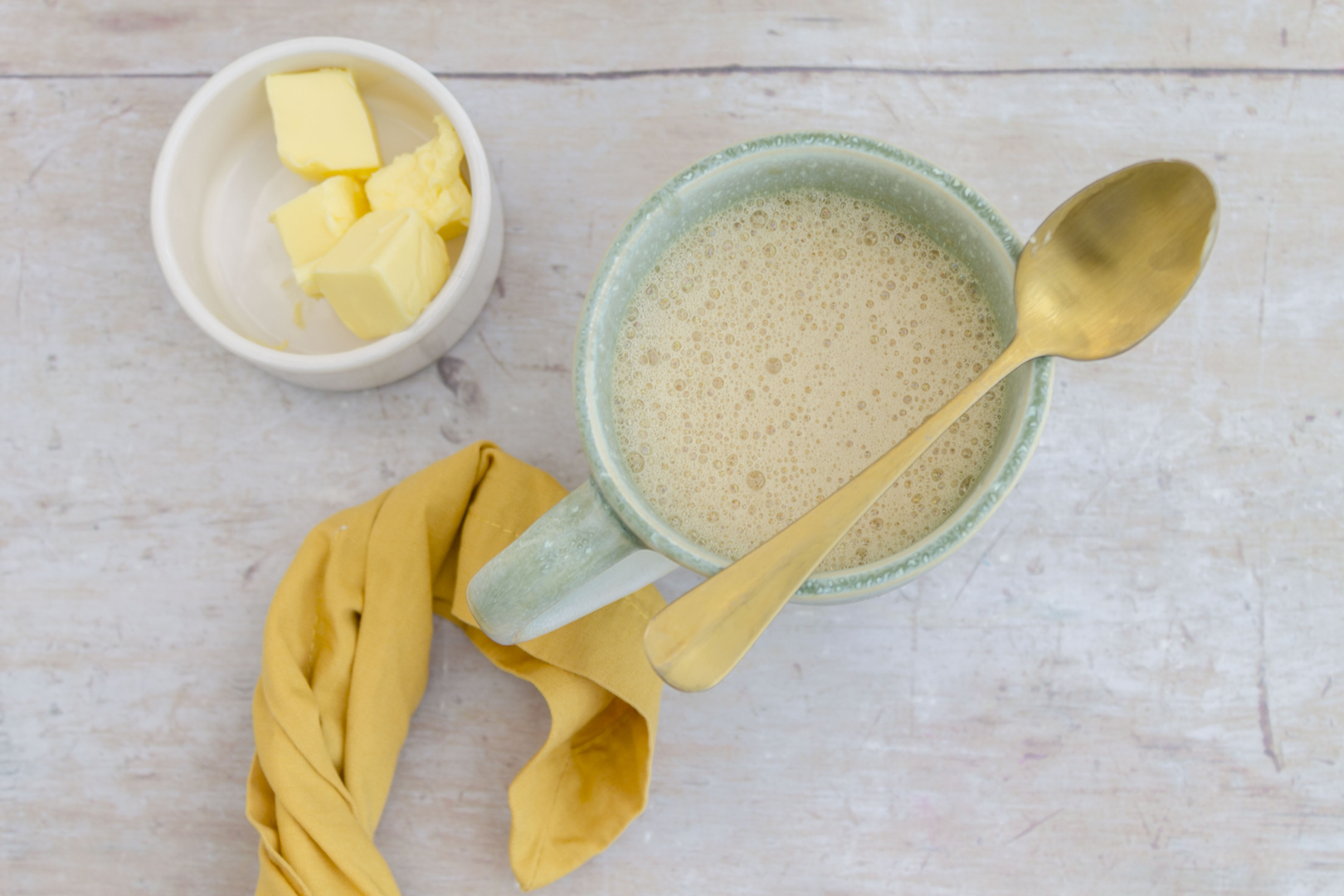 Keto Vanilla Butter Latte - Keto breakfast recipe with 0.9g net carbs. Low carb ketogenic breakfast meal.