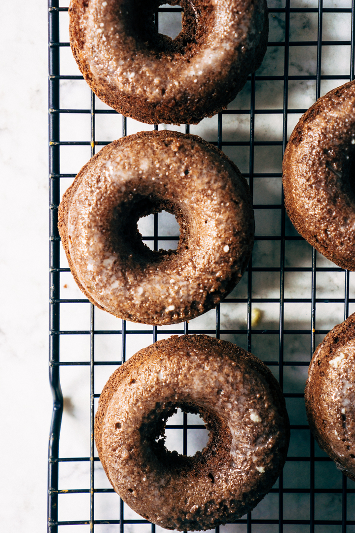 Keto Chocolate Cake Donuts - Keto snacks recipe with 3.5g net carbs. Low carb ketogenic snacks meal.